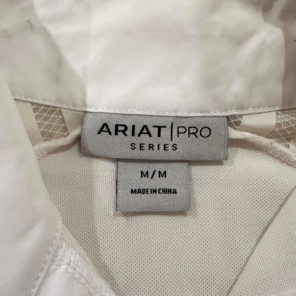 ARIAT PRO SERIES SHORT SLEEVE SHOW SHIRT - M - Picture 4 of 4